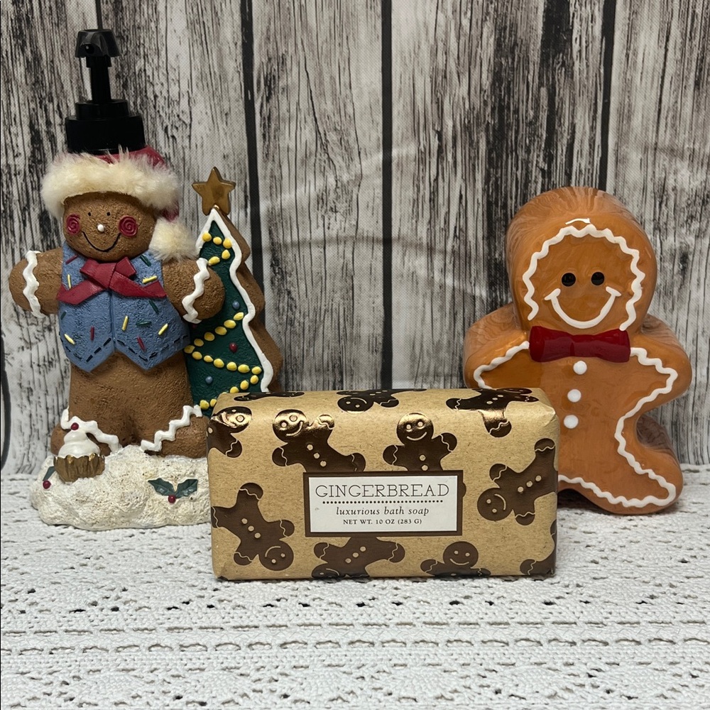 3 piece Gingerbread soap, Liquid Soap dispenser and Sponge holder set.